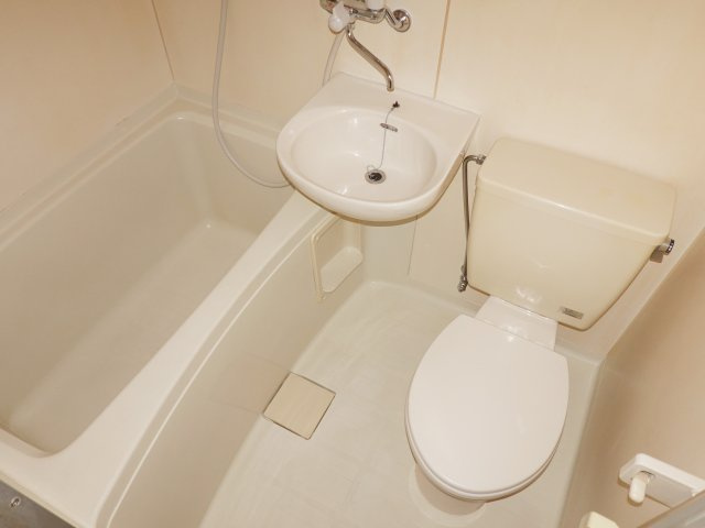 カーサ長崎の浴室