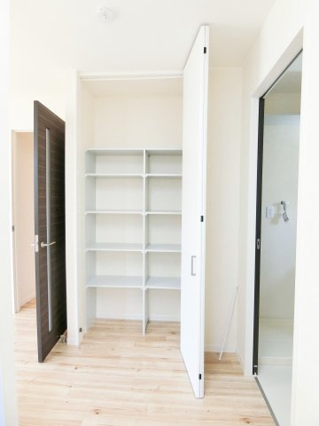 プリムローズ壱番館の収納