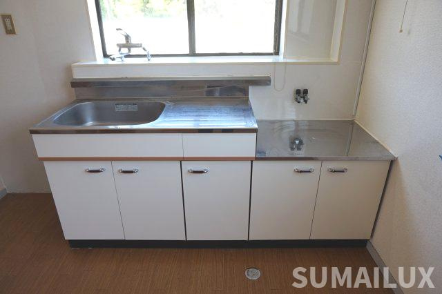 Supremeマンションのキッチン