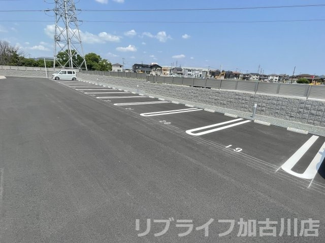 モアナ　B棟の駐車場