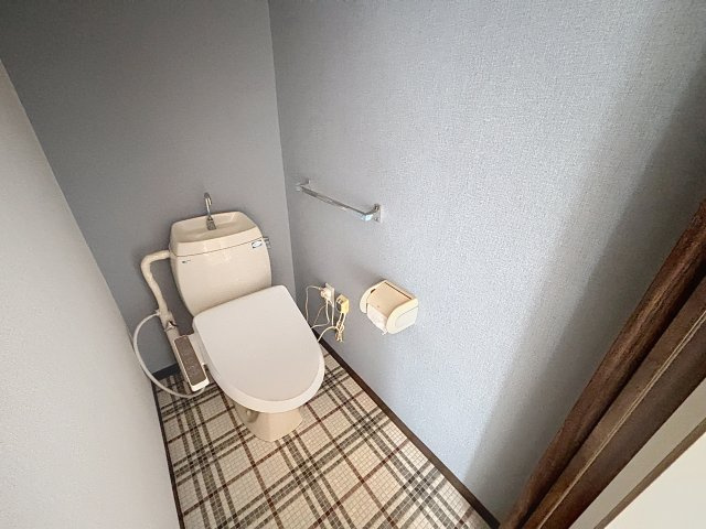 [ｾﾞﾛ賃･ﾍﾟｯﾄ] 愛犬と宿場暮らしのトイレ|トイレもかわいい。。