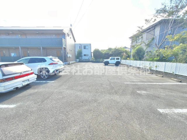 ラーン・サバーイの駐車場