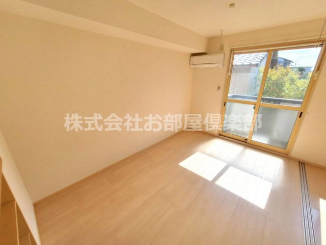 ラーン・サバーイの居間・リビング|こちらの居間で趣味の時間をお楽しみください