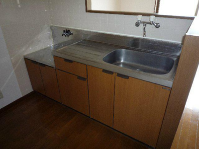 【キッチン】 | サイレントパレス矢曽根 | コンパクトなキッチンで掃除もラクラク