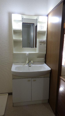 【独立洗面台】 | サイレントパレス矢曽根 | 独立洗面台あり、毎朝おしゃれに忙しい女性の方におすすめです