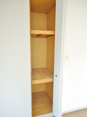 【その他】 | エーライン泉　Ｂ | ＤＫの収納スペース