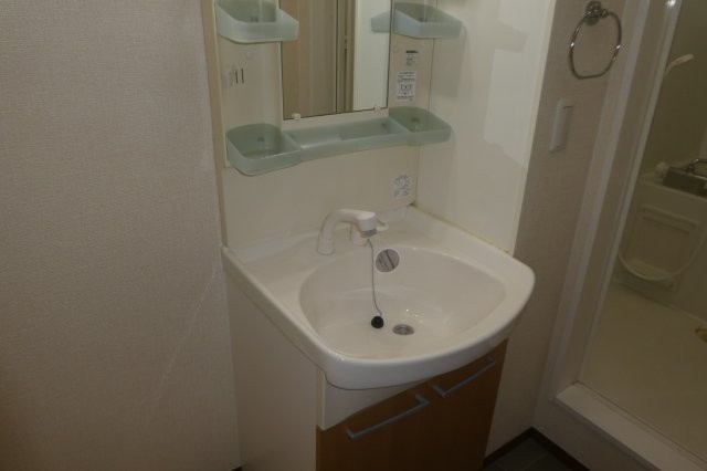 ファミーユ昭和の独立洗面台|シャンプードレッサー