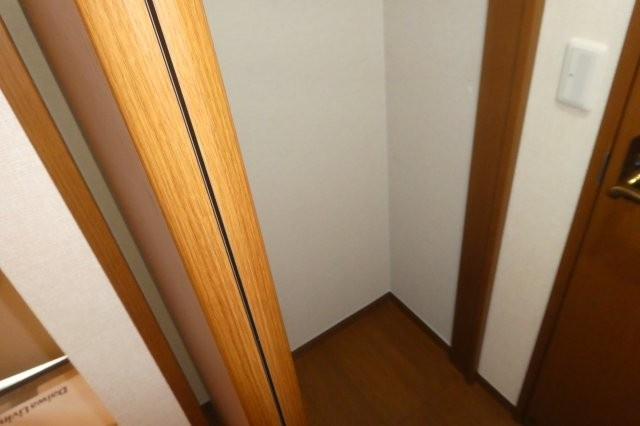 ファミーユ昭和の収納|廊下収納