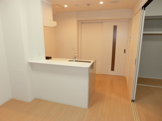 【その他】 | アークアベニューアベノ | カウンターーキッチン　オシャレな室内を演出します
