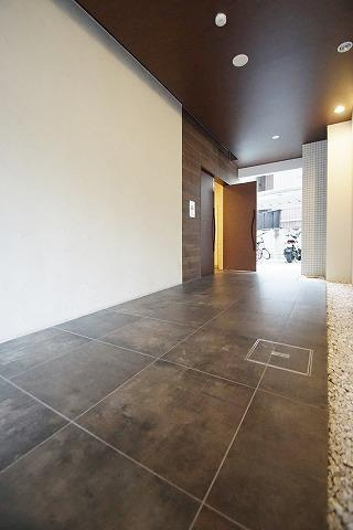 【エントランス】 | R'Sレジデンス美野島 | 清潔なエントランスです