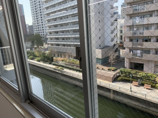 板硝子会館