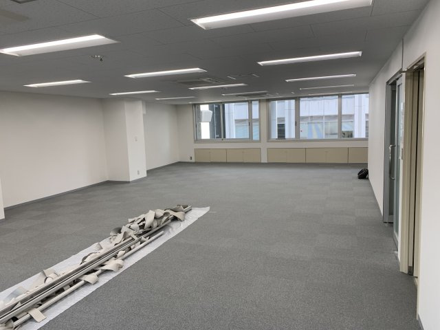 板硝子会館