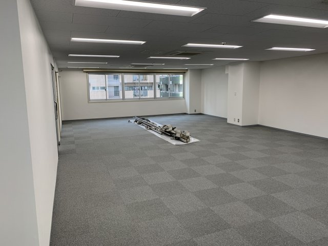 板硝子会館