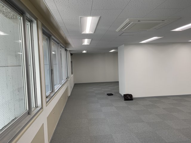 板硝子会館