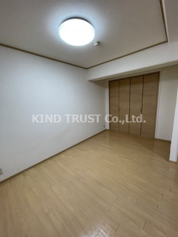 三恵グランドハイツの居間・リビング