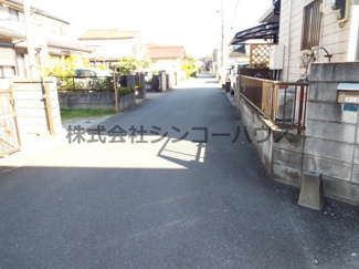 【前面道路含む現地写真】