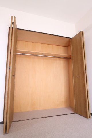 ハイツレインボー塩屋の収納