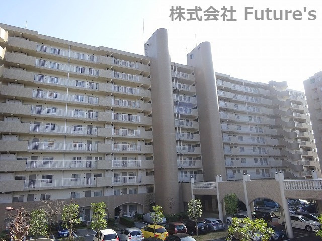 モアステージ吉川ライネスハイムC棟の外観|ペット飼育可能です！（細則有り）
物件詳細や住宅ローン等についてもお気軽にお問い合わせください。
