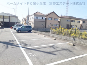 【駐車場】 | メリー・ヤード泉 | 駐車場があります