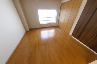 【洋室】 | 庄田町貸家