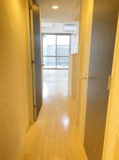 AscentY津田沼の玄関