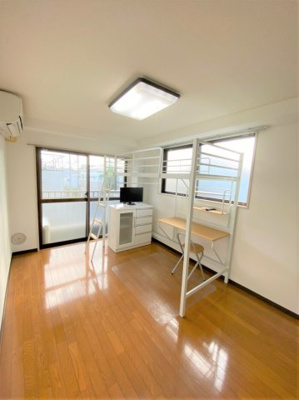 【居間・リビング】 | マンションソーキⅡ | ※内装写真は201号室のものです