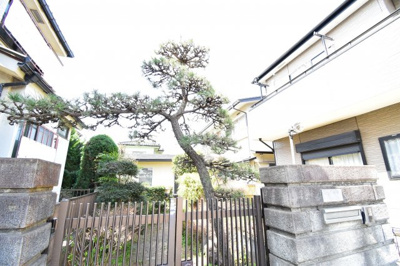 【外観】 | 小平市小川町1丁目　中古戸建　 | あらゆる夢を叶える新たな未来へ一歩踏み出す…明日への勇気と活力を与えてくれるそんな邸がこちらです

