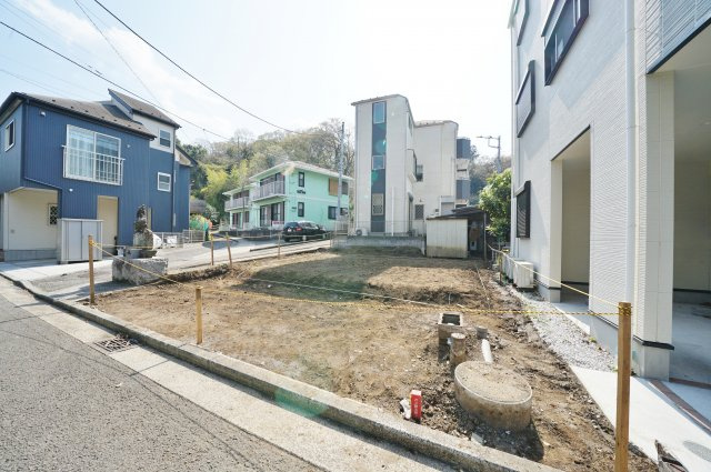 上星川駅から平坦、徒歩１０分。ＬＤＫ１７．７帖の３ＬＤＫ♪ＷＩＣ付で収納豊富！保土ヶ谷区川島町　新築戸建ての外観