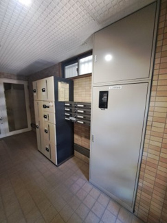 【ロビー】 | ラ・メゾン・ドゥ・セドゥル