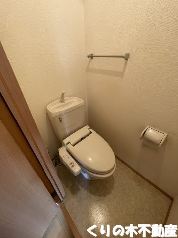 【トイレ】 | セジュール桜井　A棟 | シンプルで使いやすいトイレです
