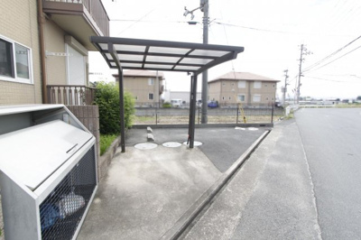 【その他共用部分】 | アドニス香芝 | 駐輪場です