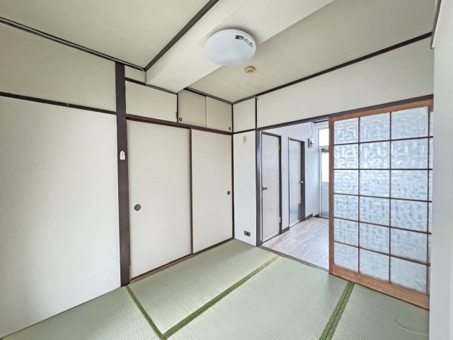 天王マンションの和室