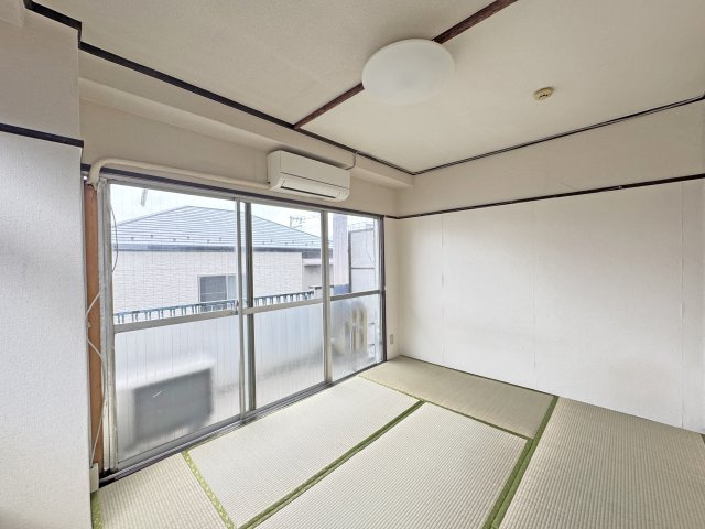 天王マンションの和室