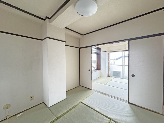 天王マンションの和室