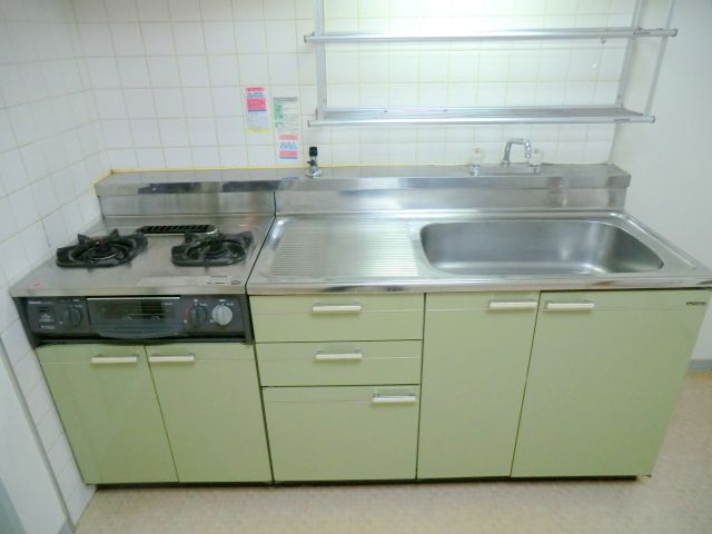 エルミ大森中央のキッチン