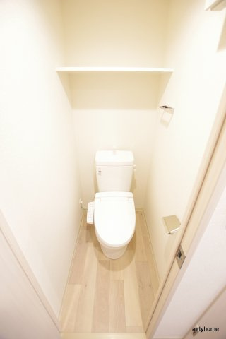 プレサンス松屋町ヴェルデス 仲介手数料無料のトイレ