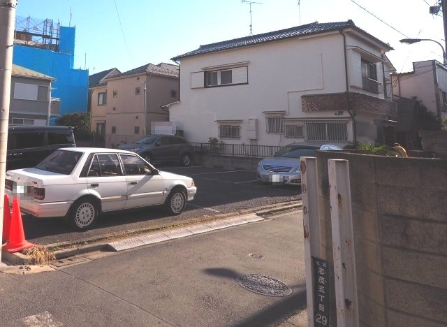 富田パーキング