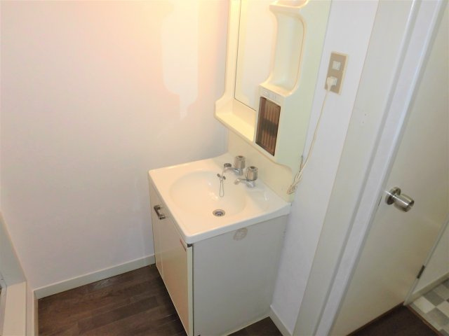ラフォーレ556の独立洗面台