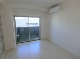 【居間・リビング】 | Ryowa　Residence