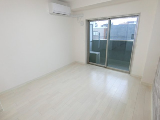 【居間・リビング】 | Ryowa　Residence