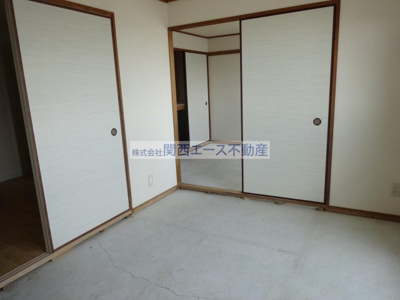 【寝室】 | 富尾ハイツ