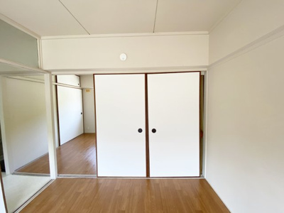 【居間・リビング】 | ヴィラナリー由良1