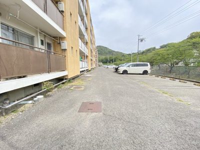 【駐車場】 | ヴィラナリー由良2