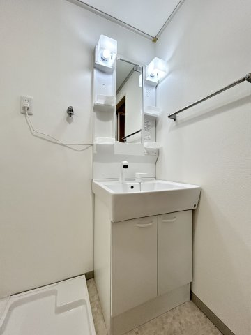 エル内原の独立洗面台