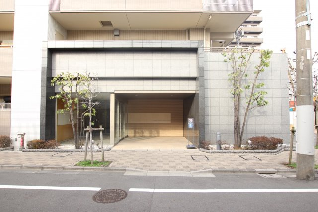 コスモ田端ロイヤルフォルムのエントランス