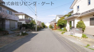 【周辺】 | 緑が溢れるニュータウン内