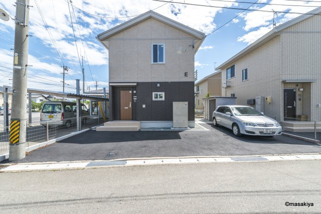 ライスフィールド高田の駐車場