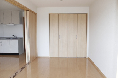 【洋室】 | アンビシオン