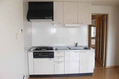 【キッチン】 | アンビシオン | システムキッチン 3口コンロ グリル付き