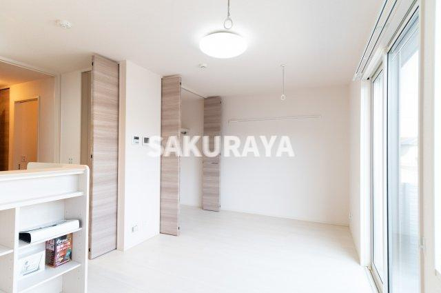 マロニエジャルダン Ａの洋室